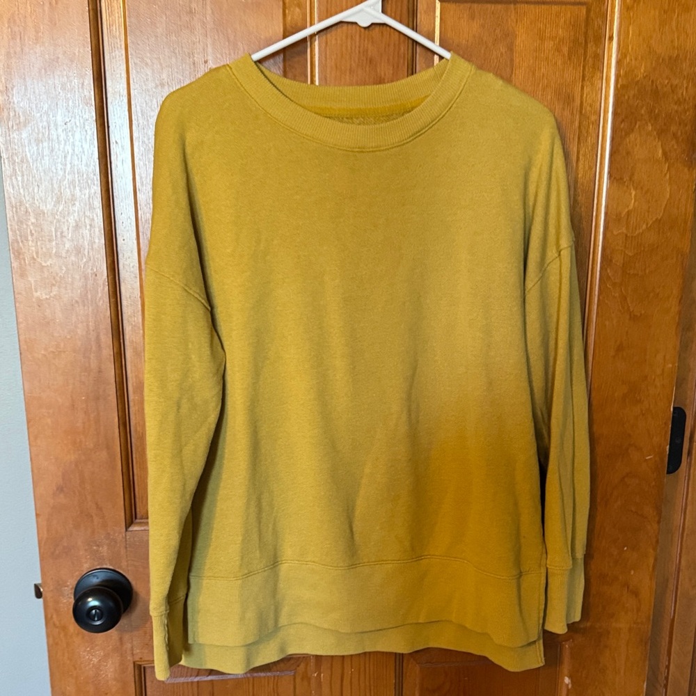 Time and Tru Mustard Crewneck Sweatshirt
